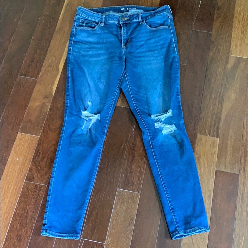 Old Navy Distressed Rock Star skinny jeans